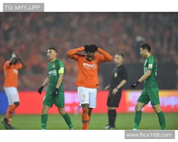 北京中赫国安迎战武汉球队全力争胜展现足球魅力与激情